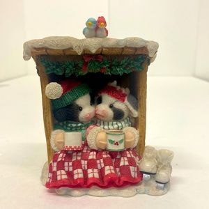 Enesco Original “Moo Warm My Heart”